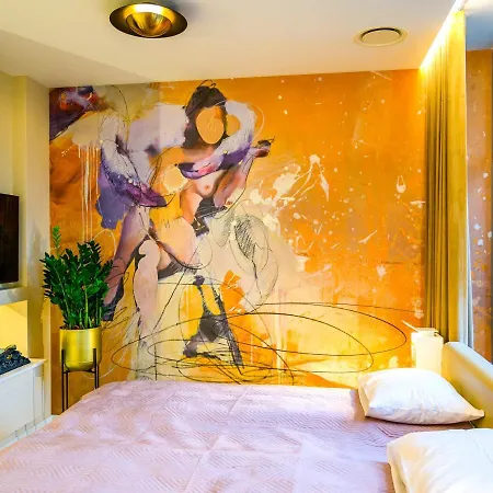 Pietryna Luxury - Sauna , Jacuzzi , Bezposrednio Przy Ul Piotrkowskiej * Lodz (Lodz)